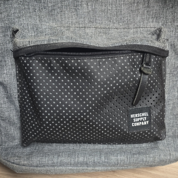 Herschel Backpack - Picture 5 of 5